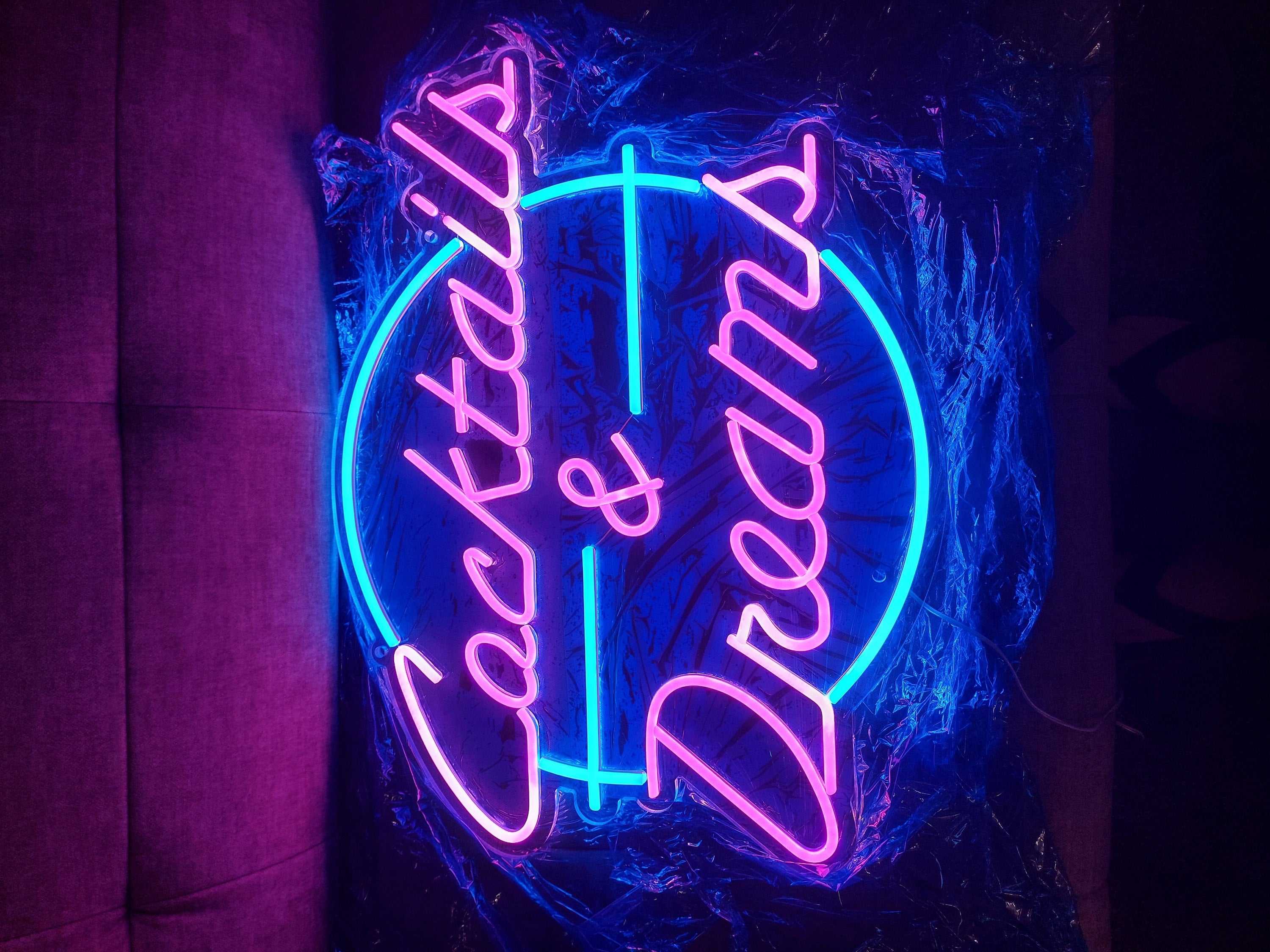 Cocktails & Dreams Neon Sign | NeonChili